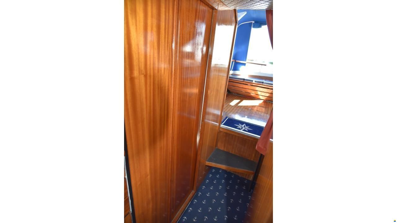 Parad 31 FLYING BRIDGE