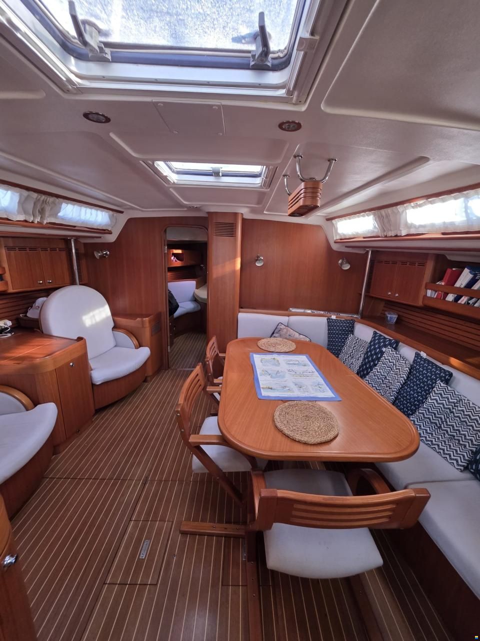 X-Yachts 562
