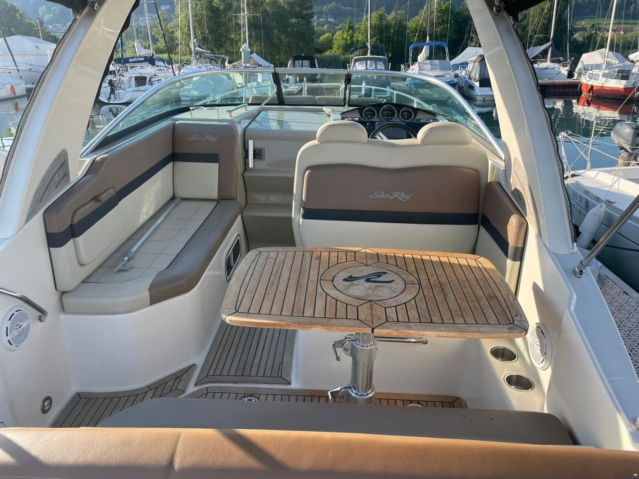 Sea Ray 265 Sundancer