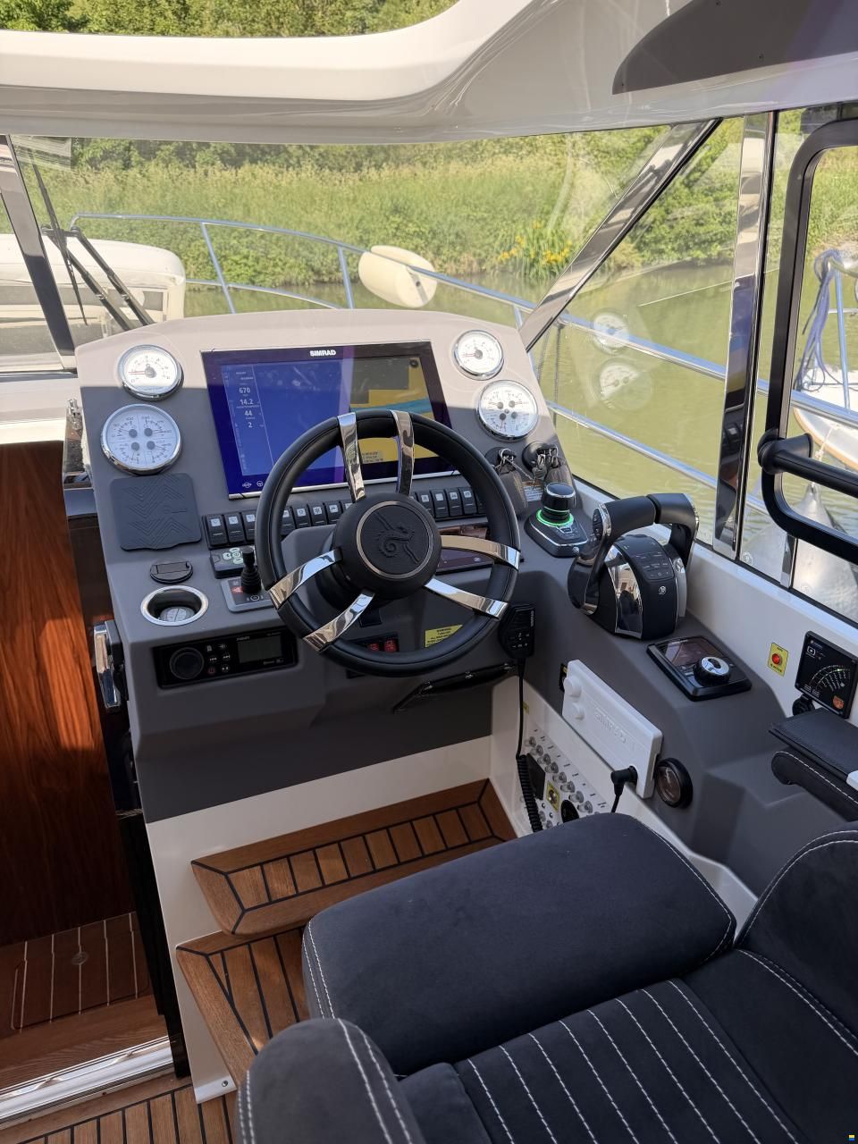 Marex 375