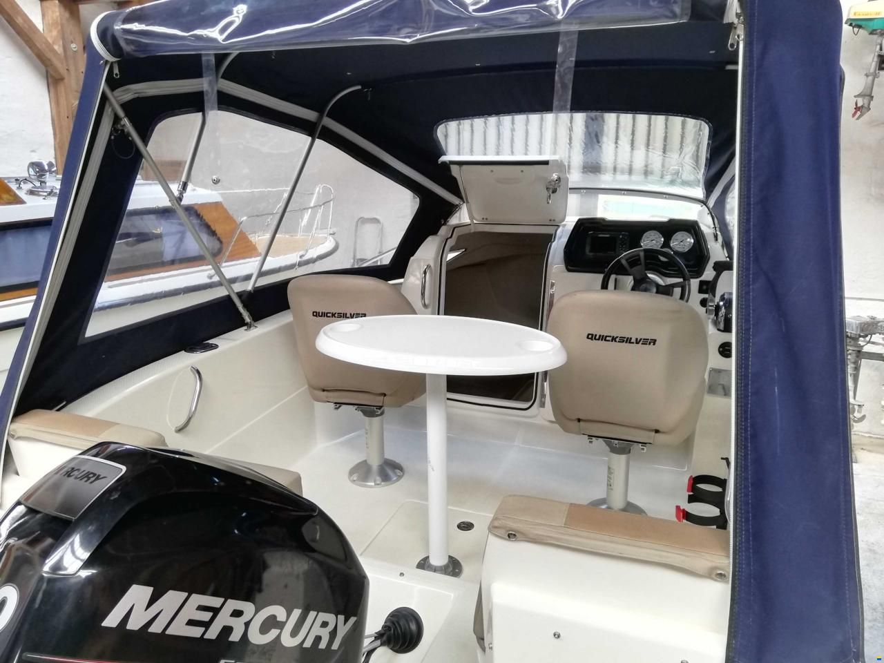 Quicksilver 455 Cabin