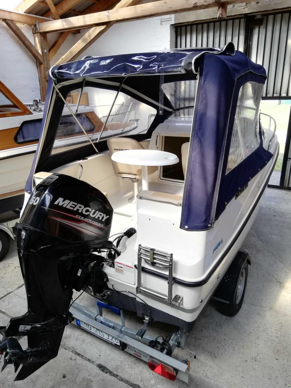 Quicksilver 455 Cabin