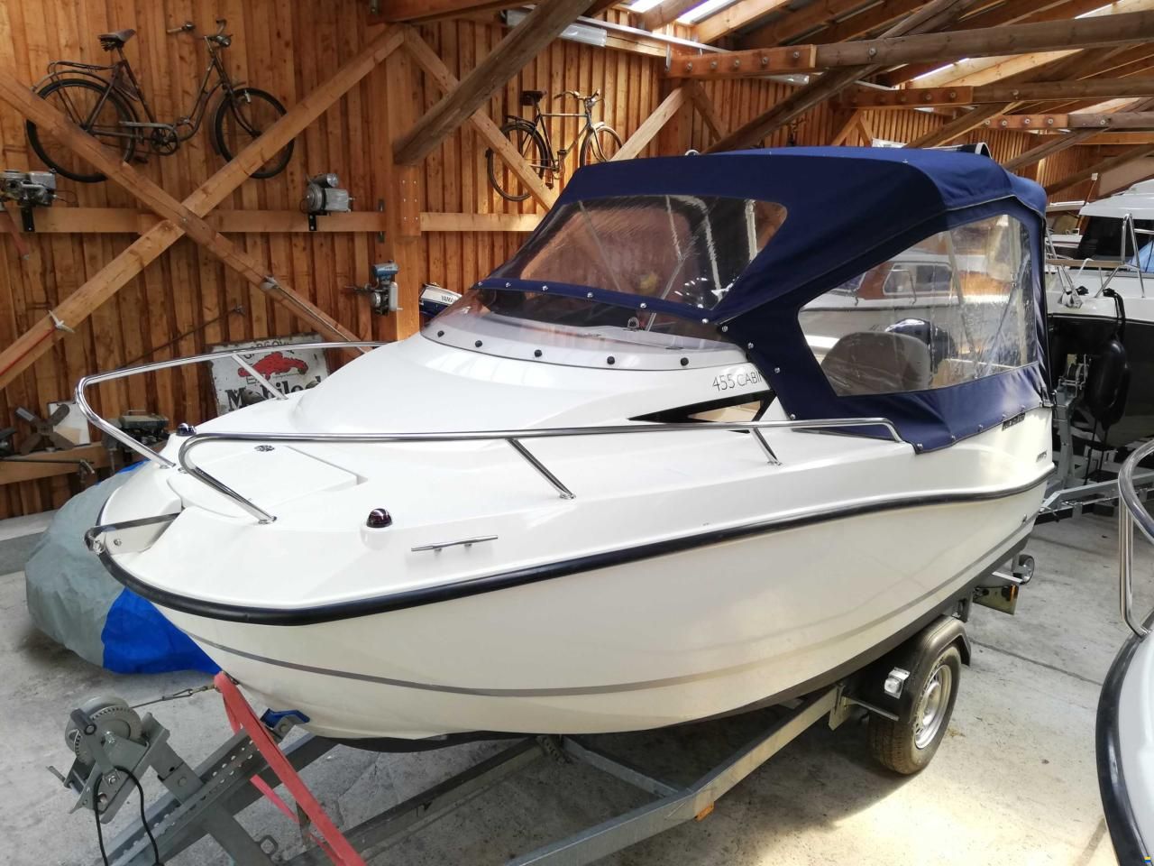 Quicksilver 455 Cabin