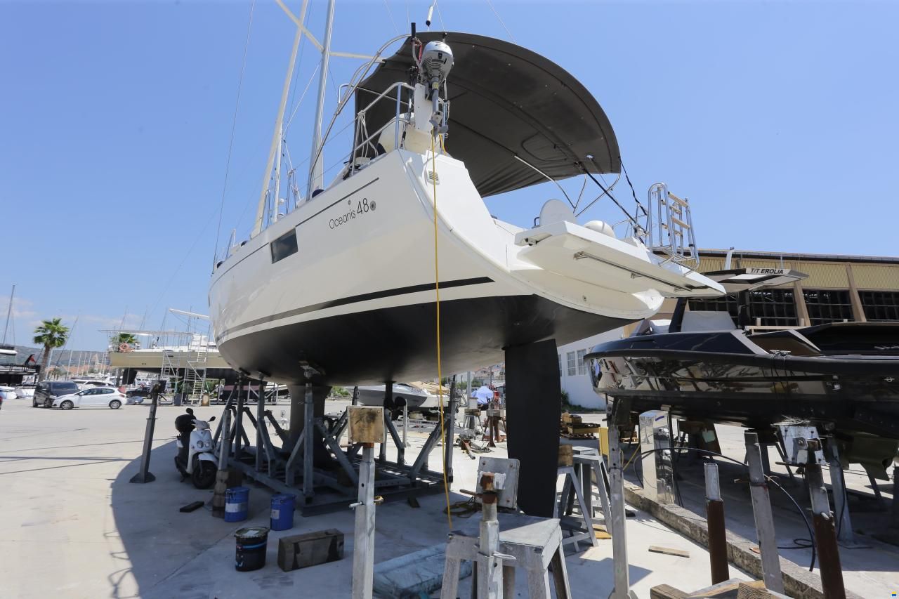 Beneteau Oceanis 48