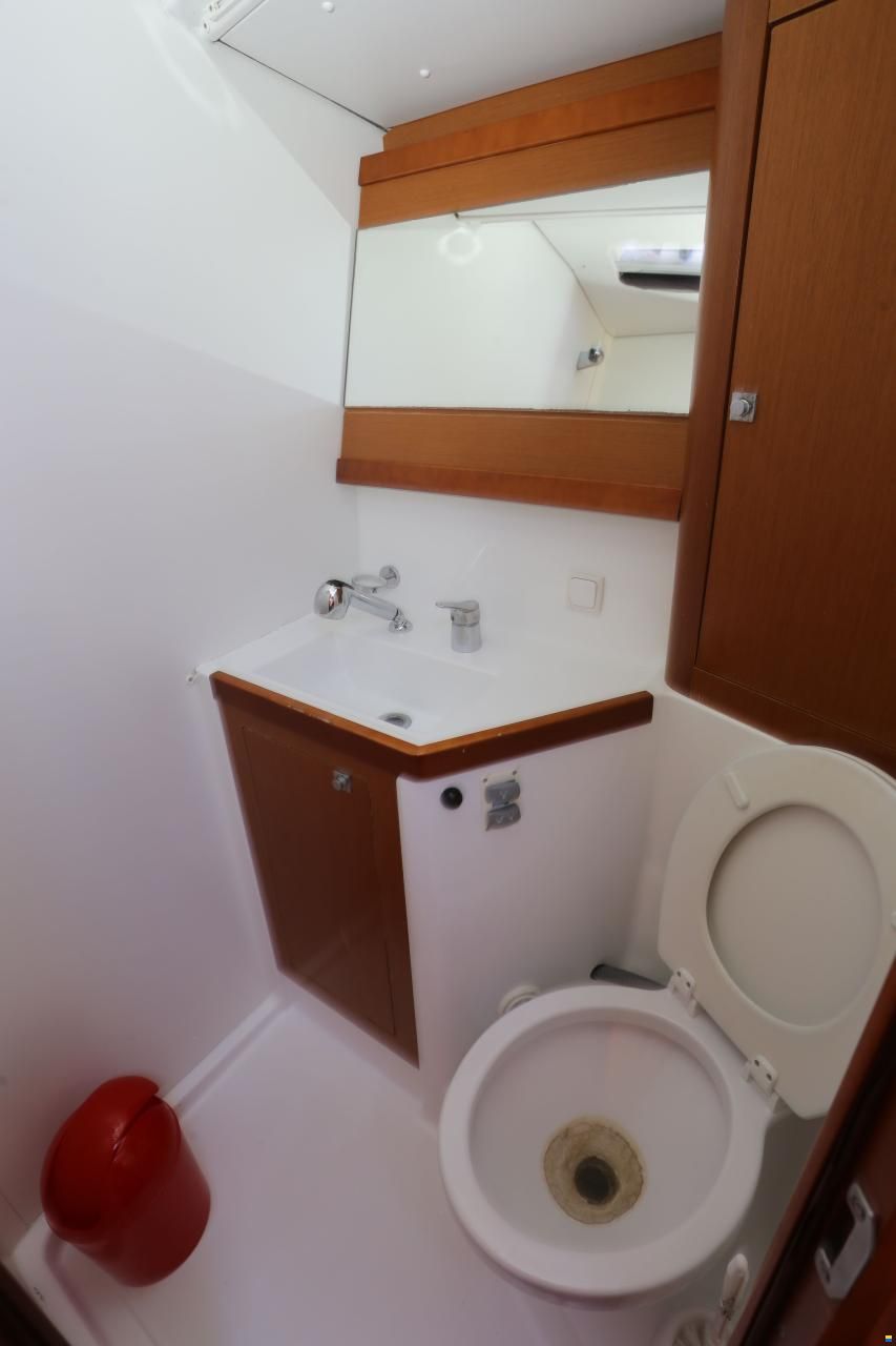 Beneteau Oceanis 48