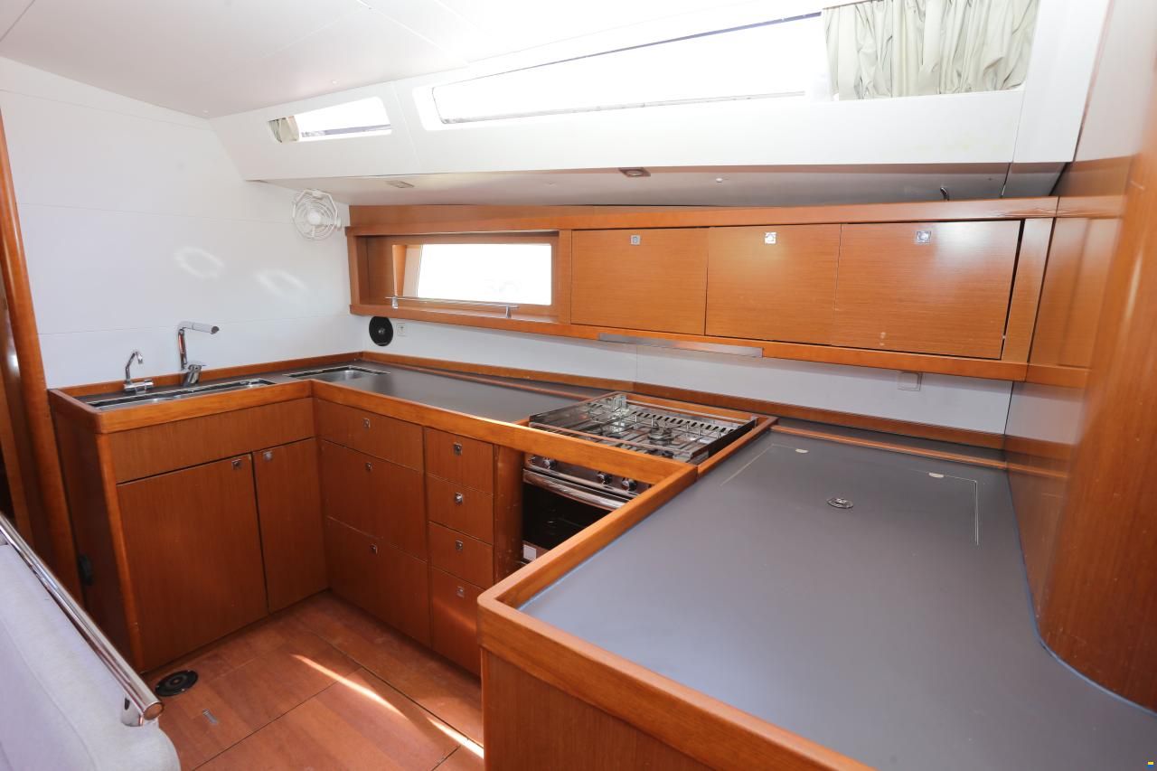 Beneteau Oceanis 48