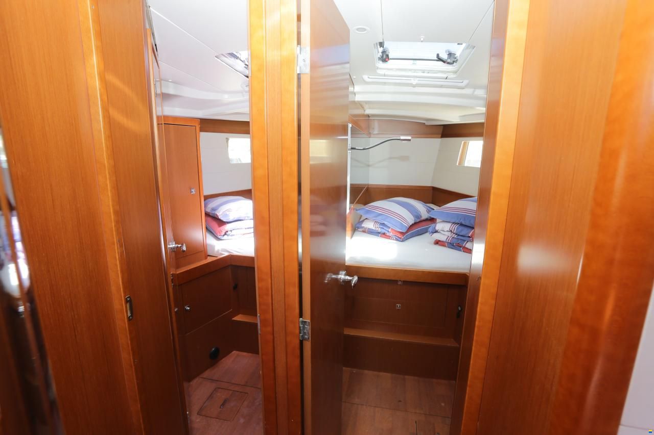 Beneteau Oceanis 48