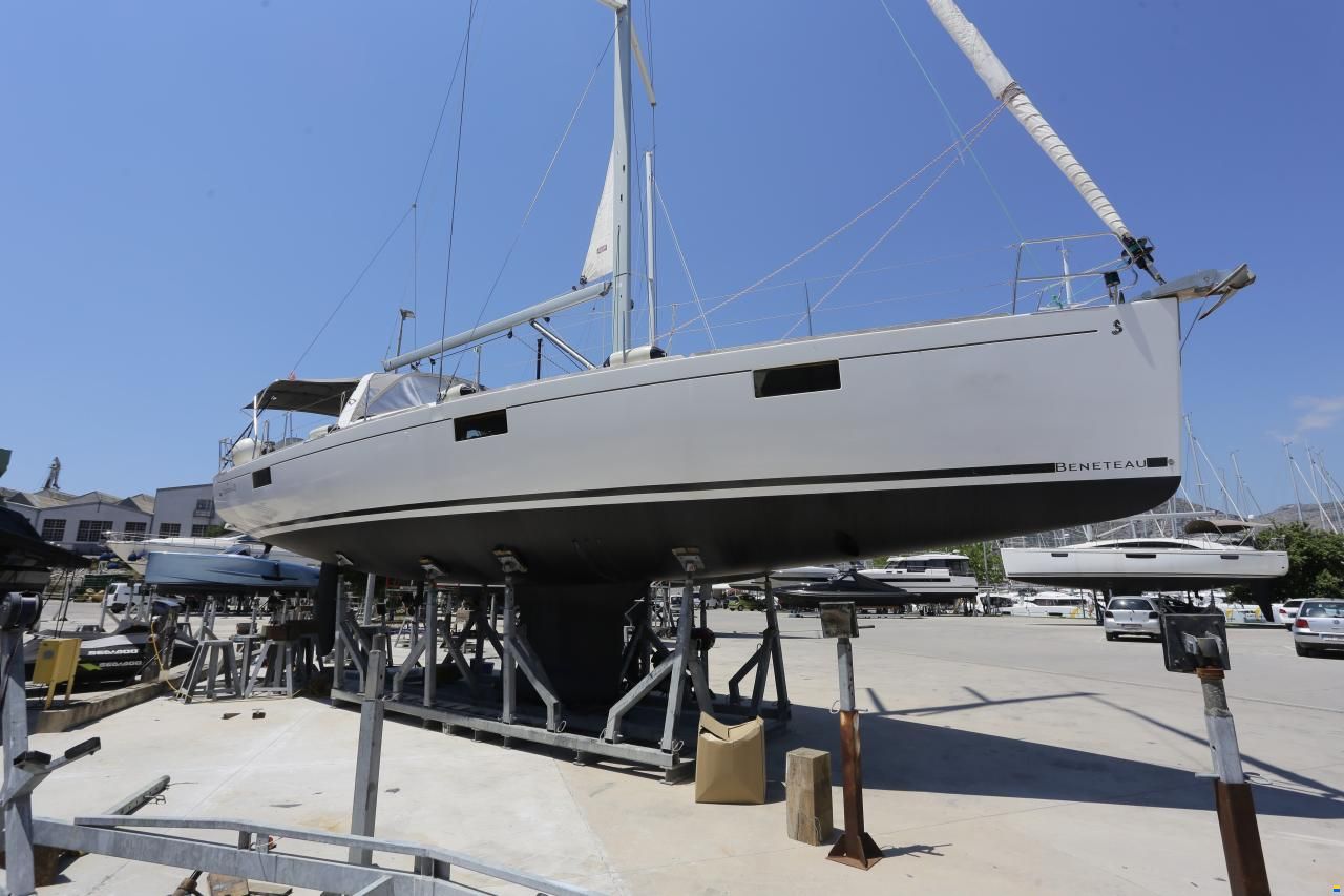 Beneteau Oceanis 48