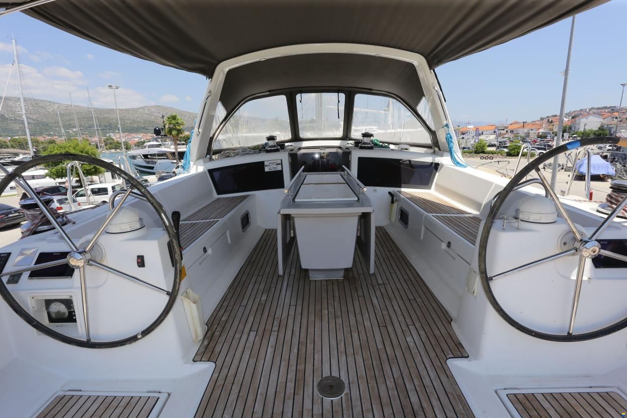 Beneteau Oceanis 48