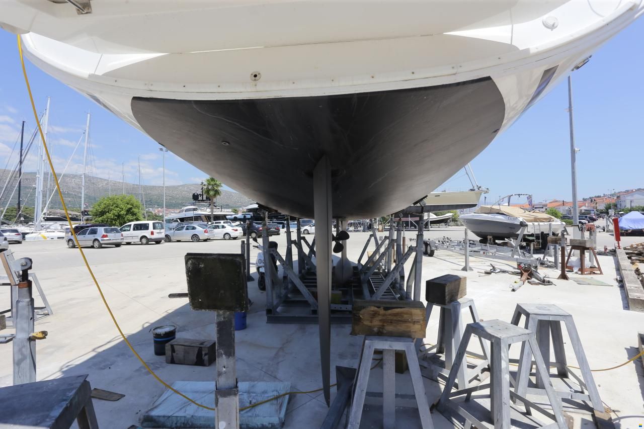 Beneteau Oceanis 48