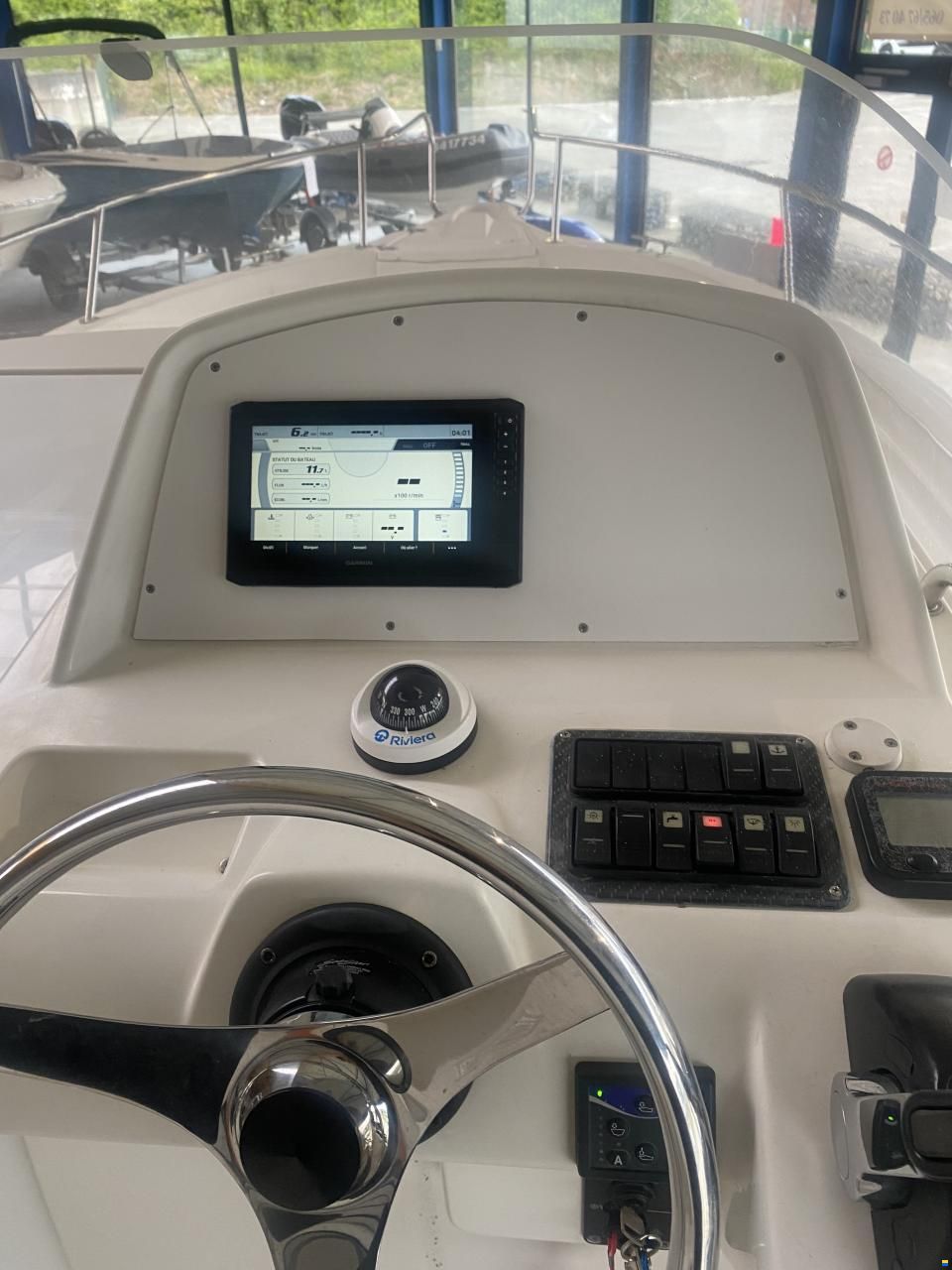 White Shark 248 Sundeck