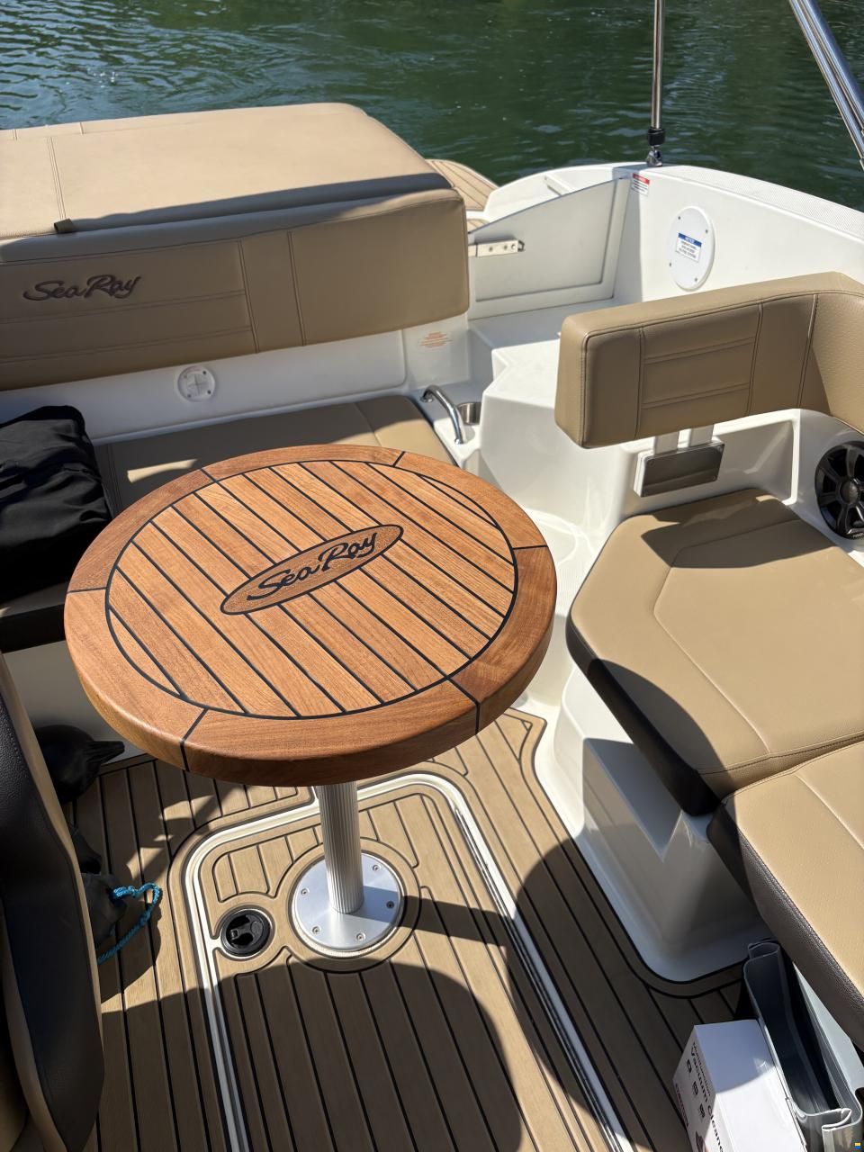Sea Ray SPXE 190