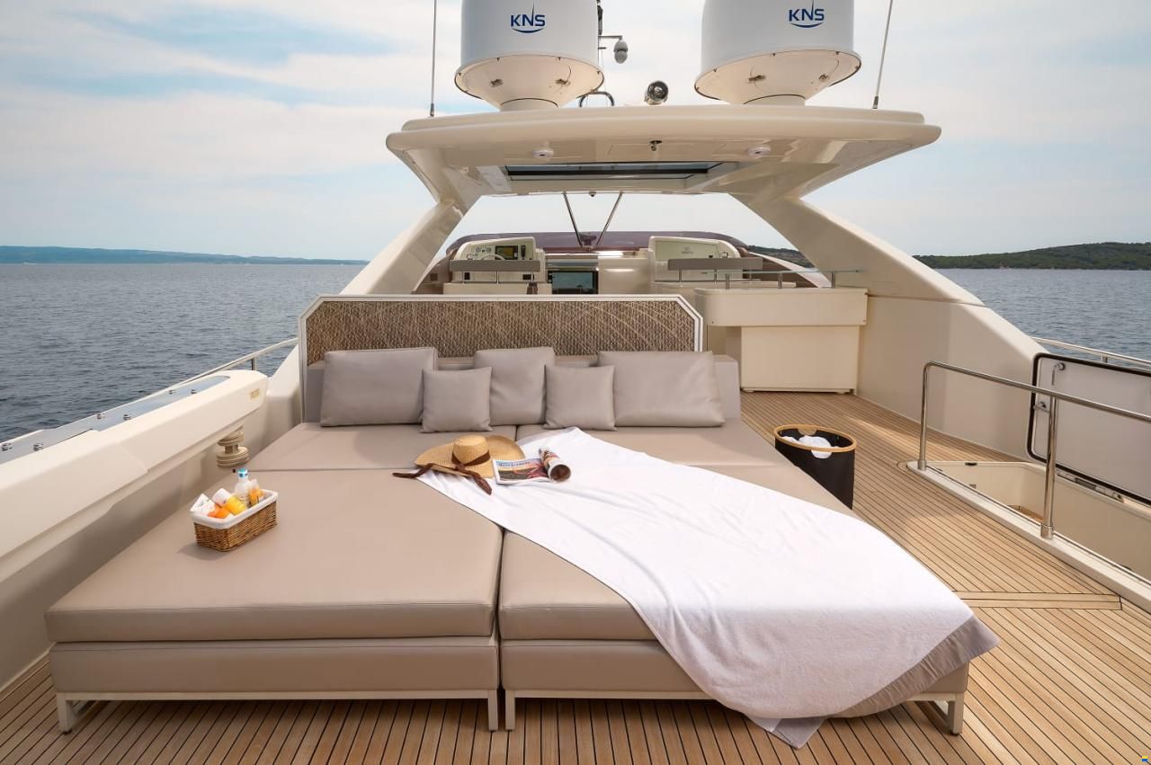Ferretti 960