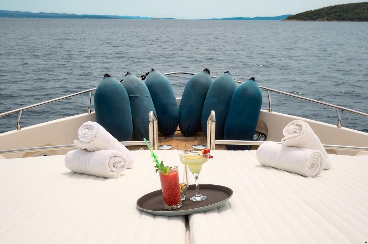 Ferretti 960