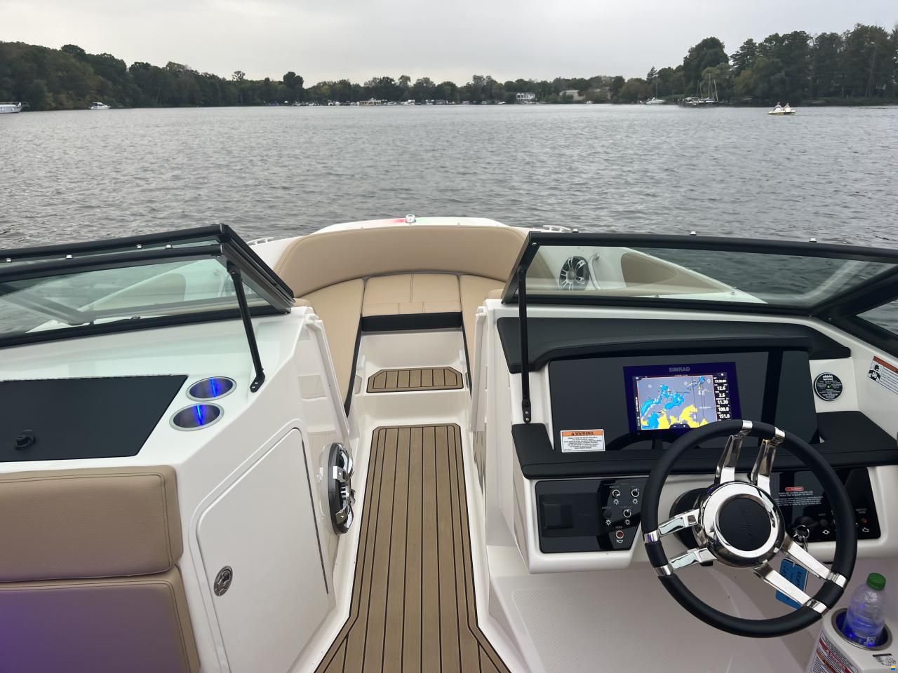 Sea Ray SPX 210