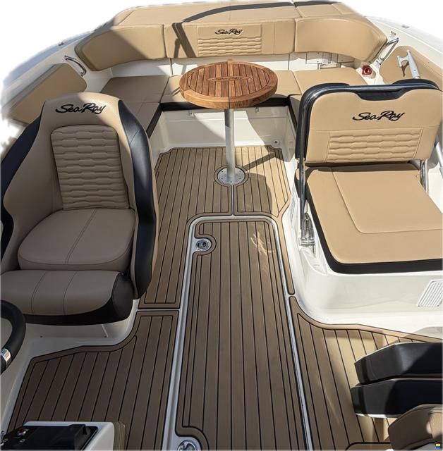 Sea Ray SPX 210