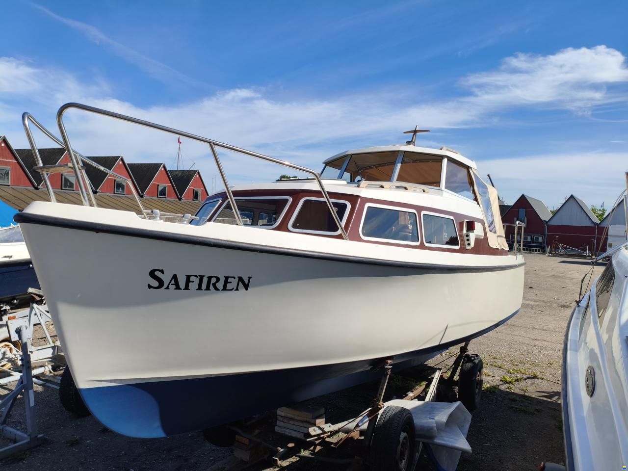 Safir 24