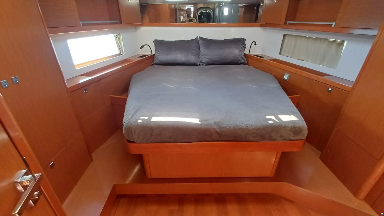 Beneteau Oceanis 55