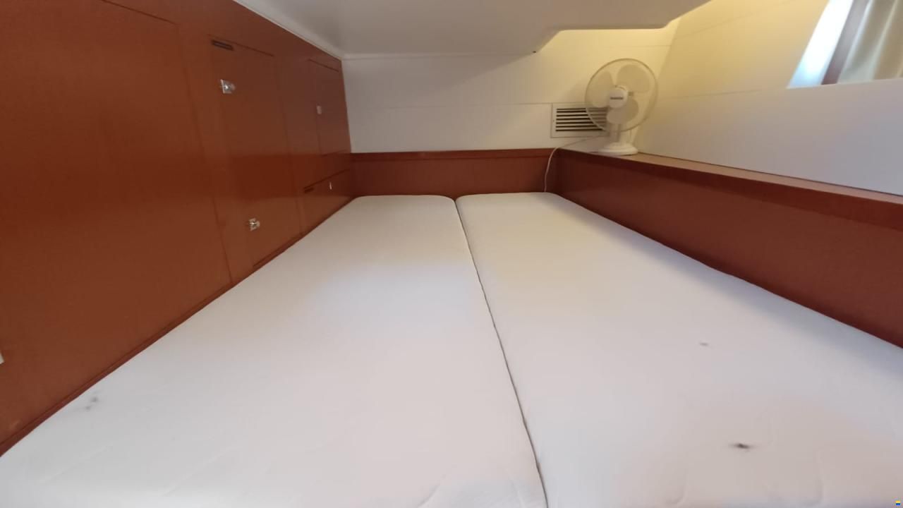 Beneteau Oceanis 55