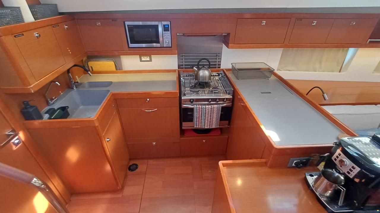 Beneteau Oceanis 55