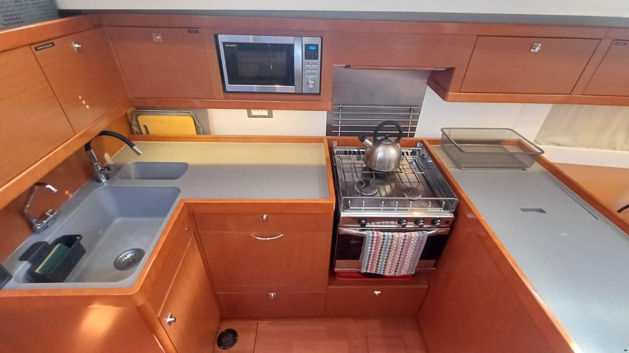 Beneteau Oceanis 55