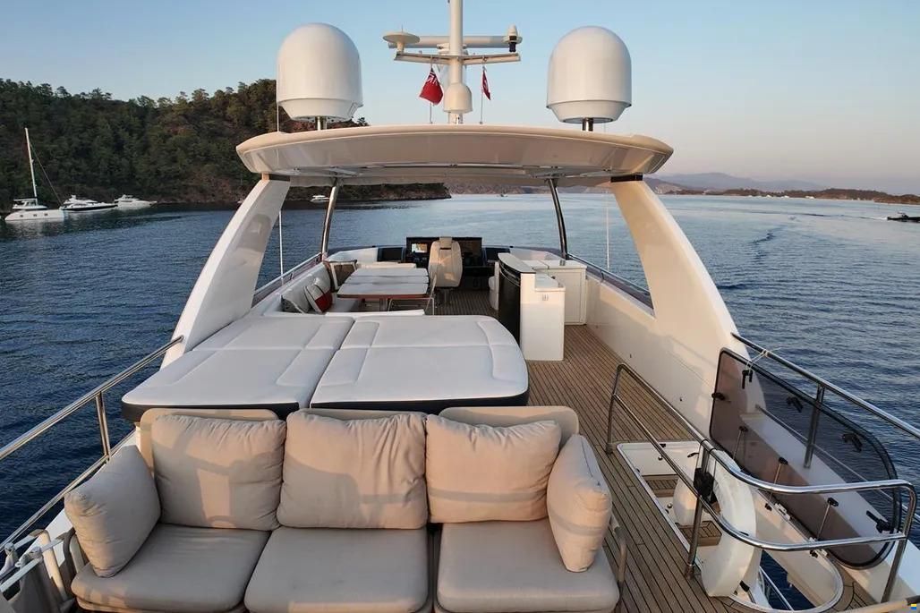 Princess F82