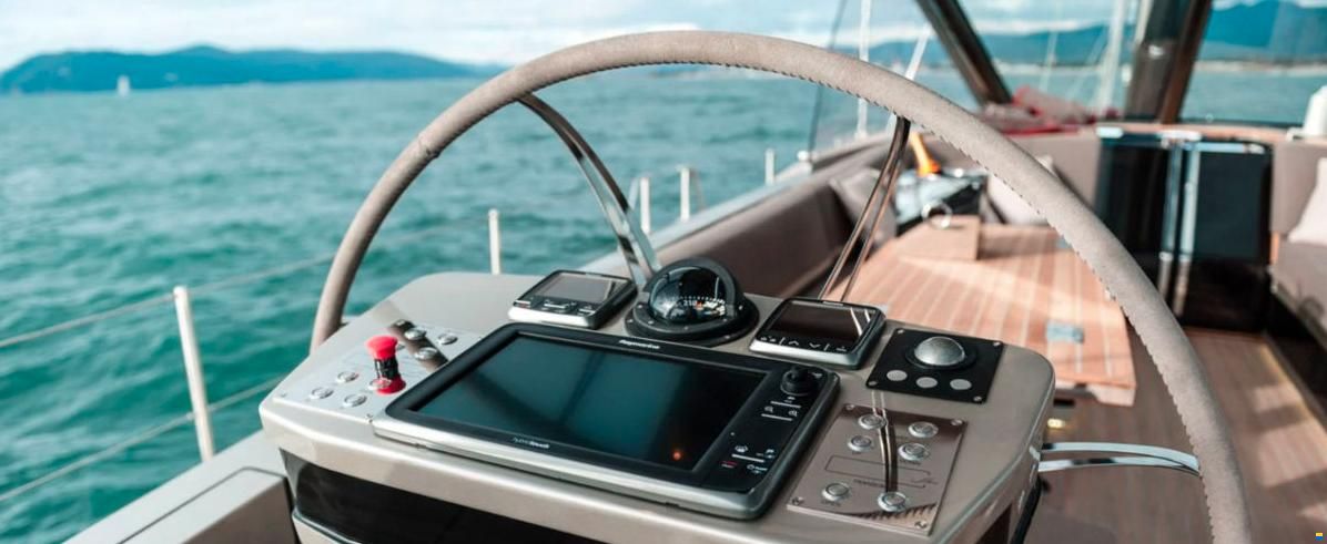 Admiral Yachts Silent 76