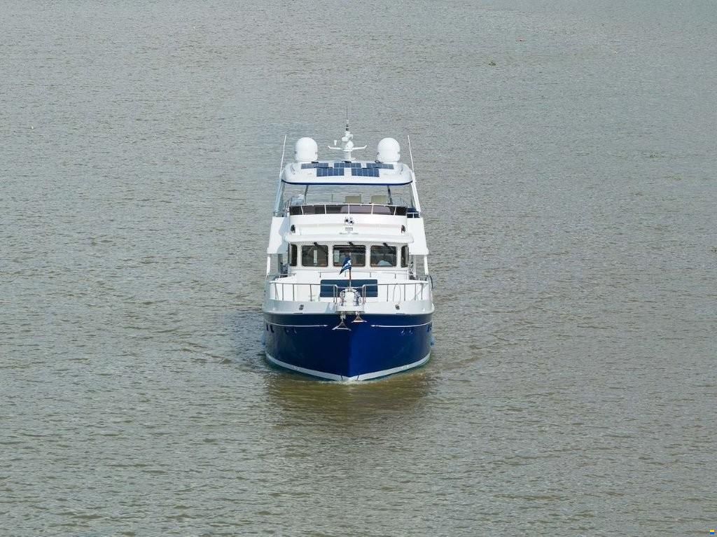 Selene 56 Classic Explorer
