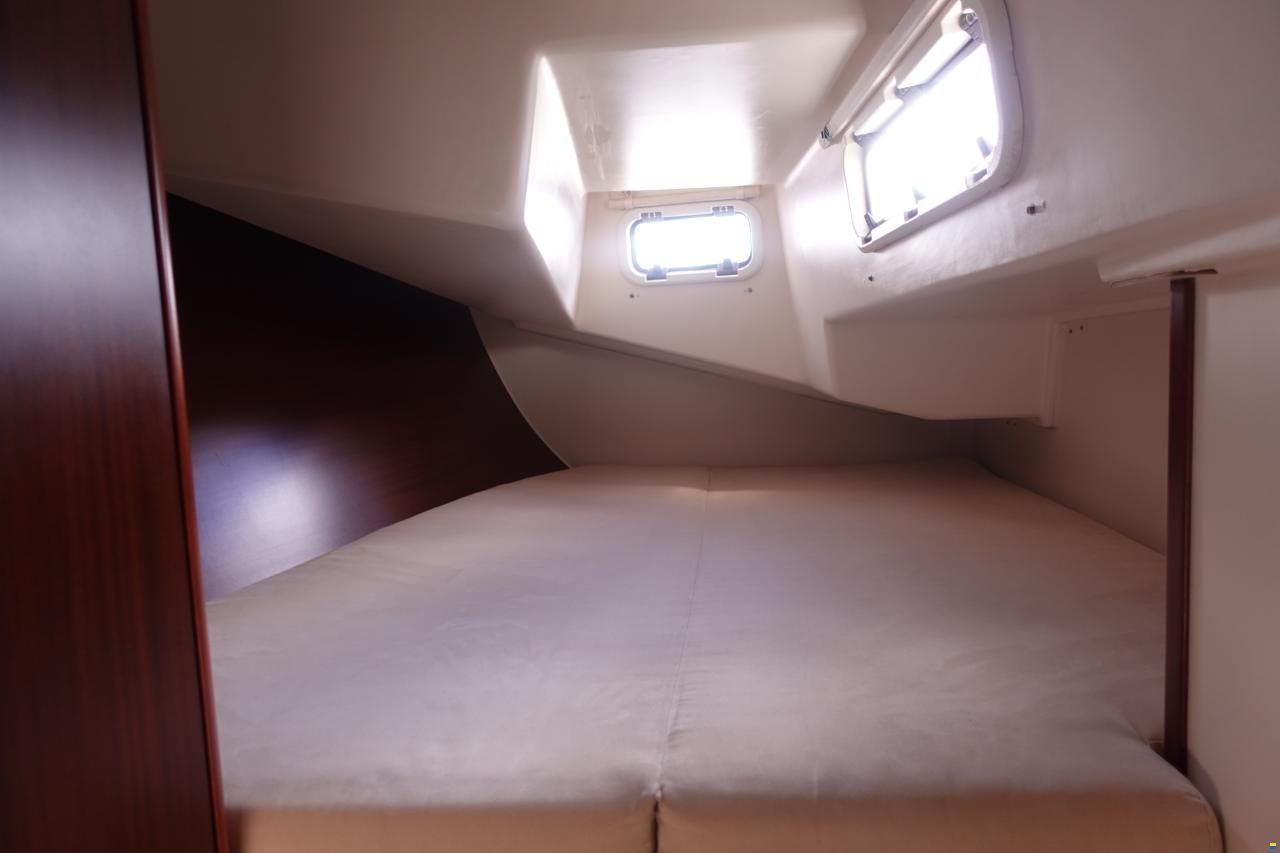 Hanse 375