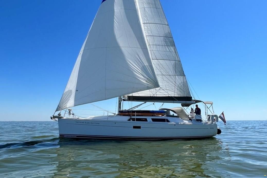 Hanse 375