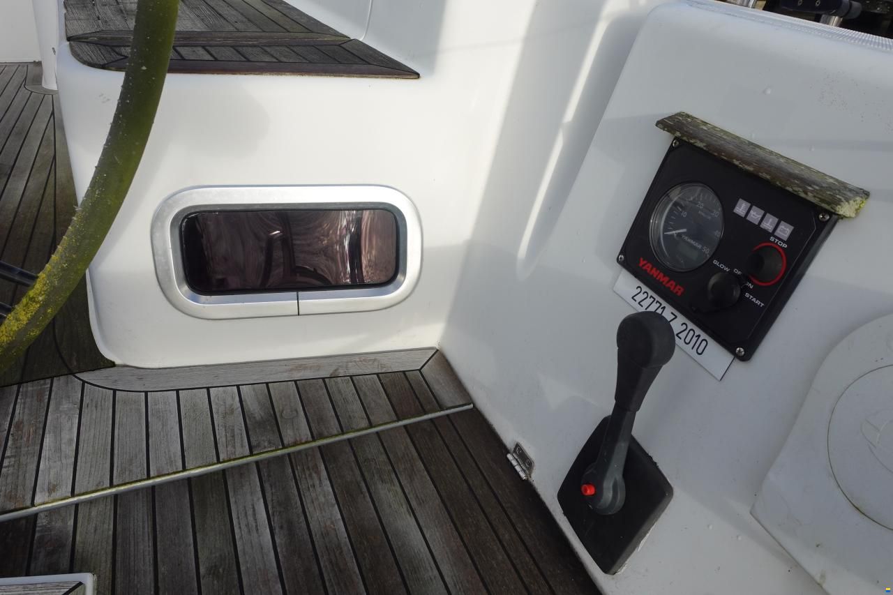 Hanse 375