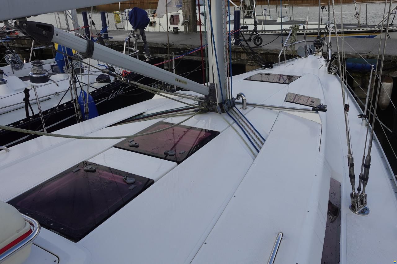 Hanse 375