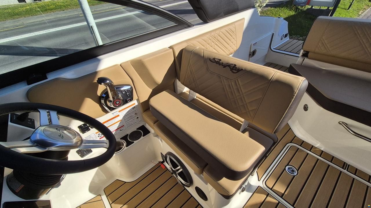 Sea Ray SDX 230 Surf