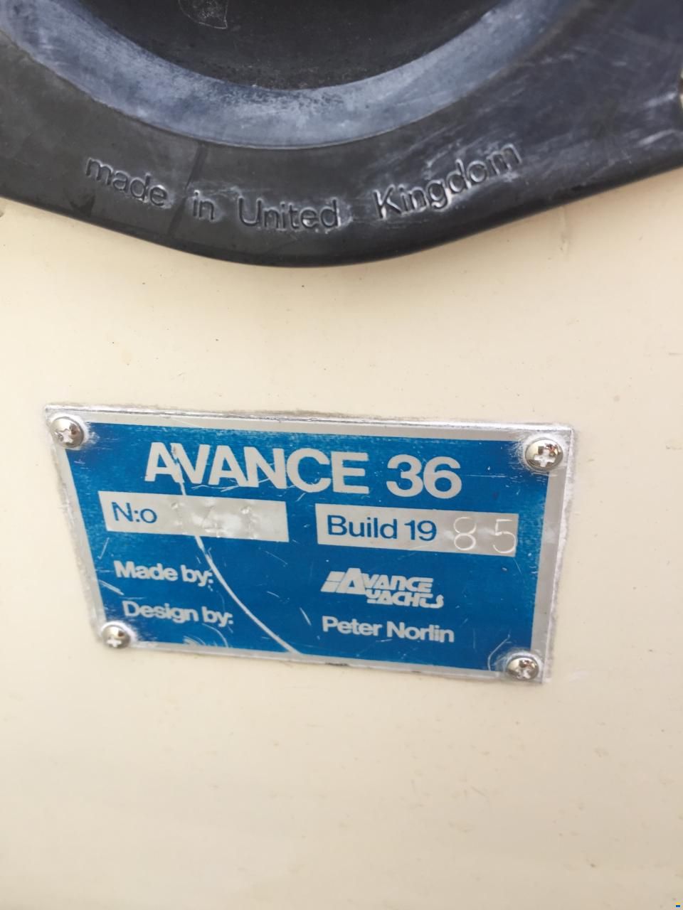 Avance 36