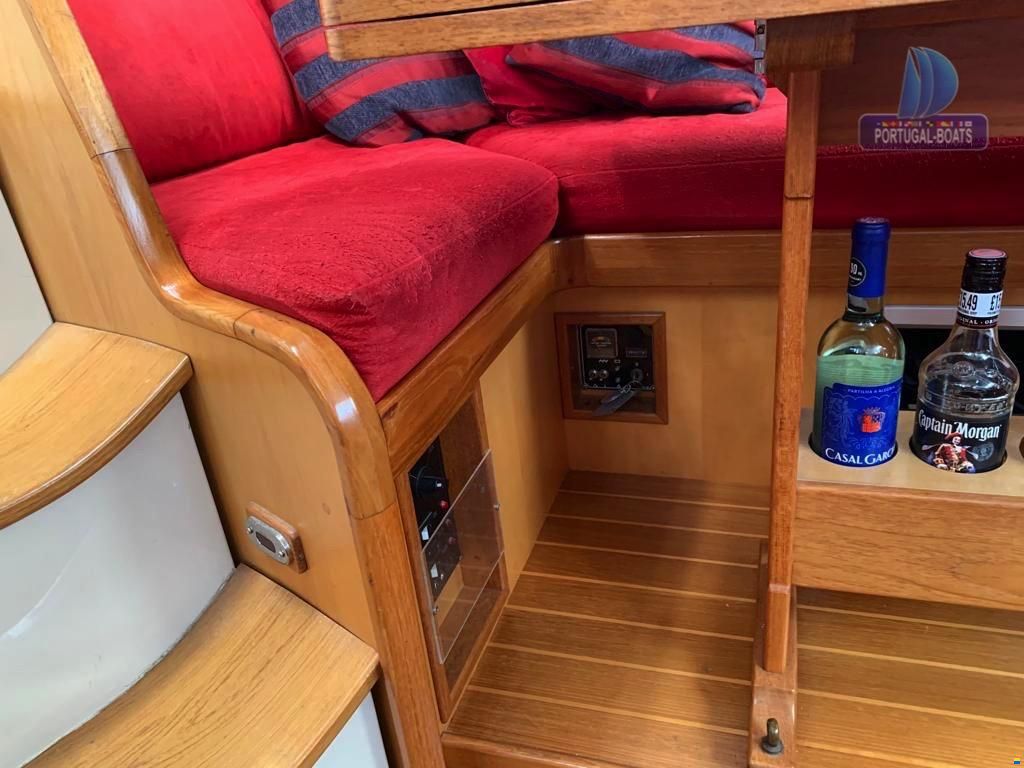 Northshore Yachts Vancover 38 Pilot