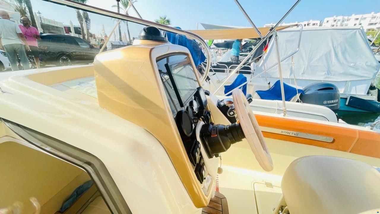 Invictus 270