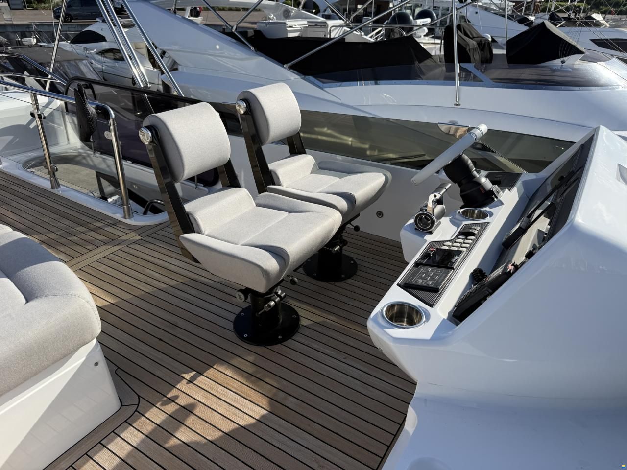 Sunseeker 74 Sport Yacht