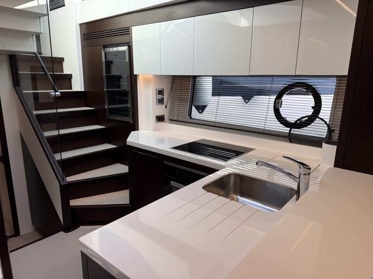 Sunseeker 74 Sport Yacht