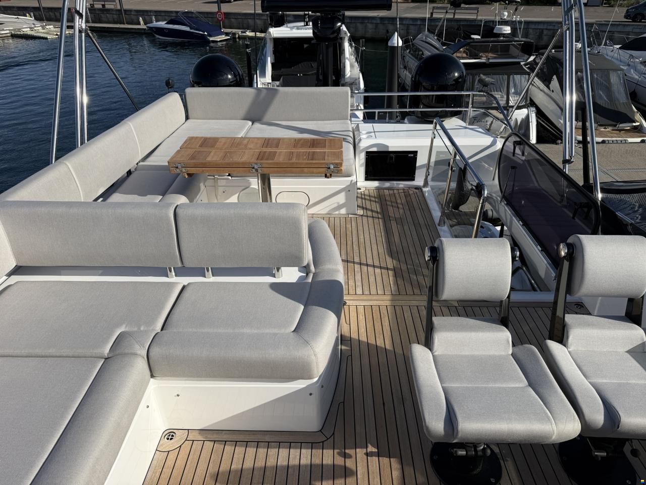Sunseeker 74 Sport Yacht