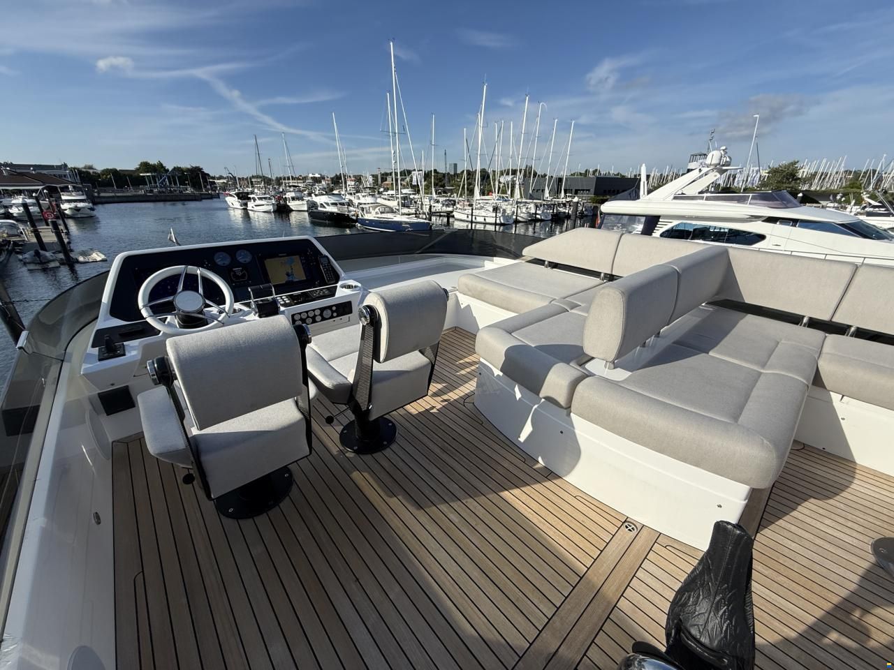Sunseeker 74 Sport Yacht