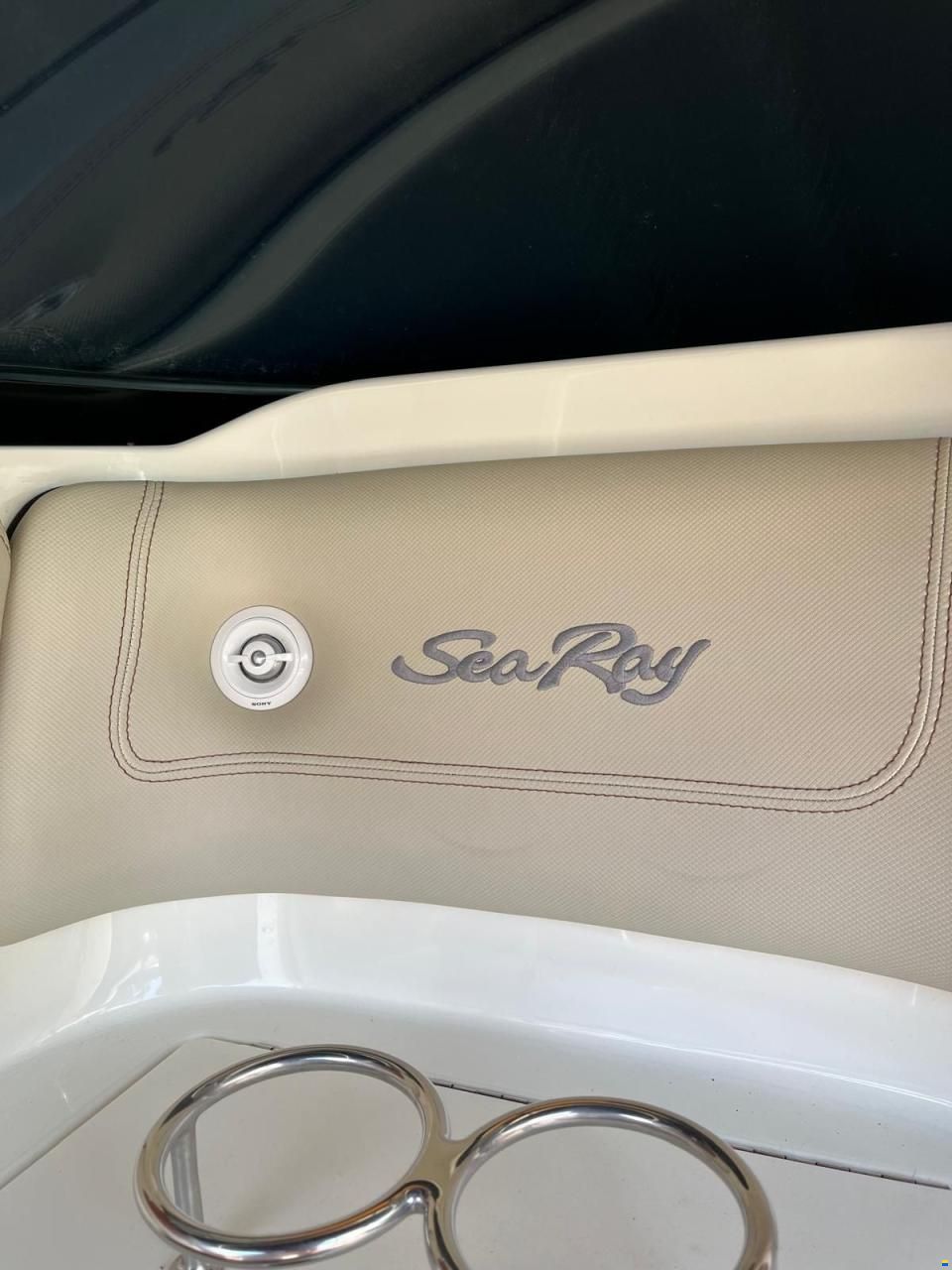 Sea Ray 240 Sse