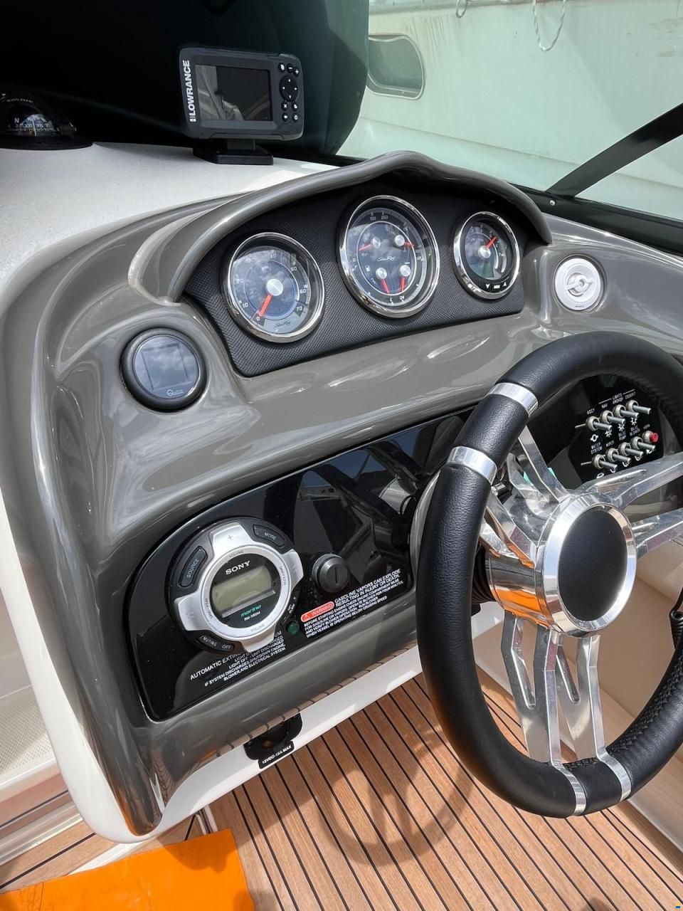 Sea Ray 240 Sse