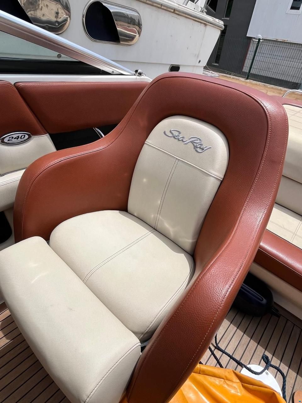 Sea Ray 240 Sse