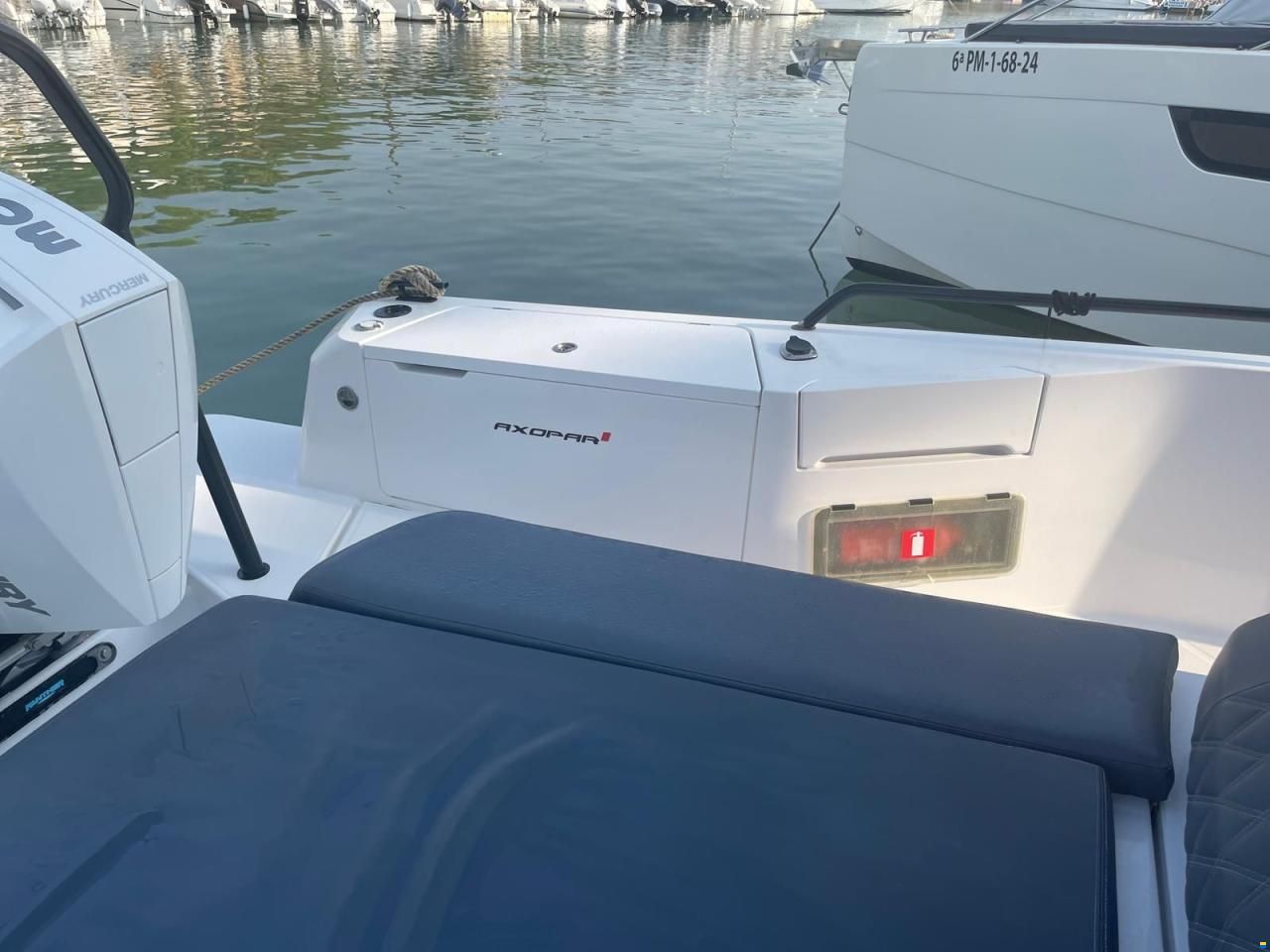 Axopar 37