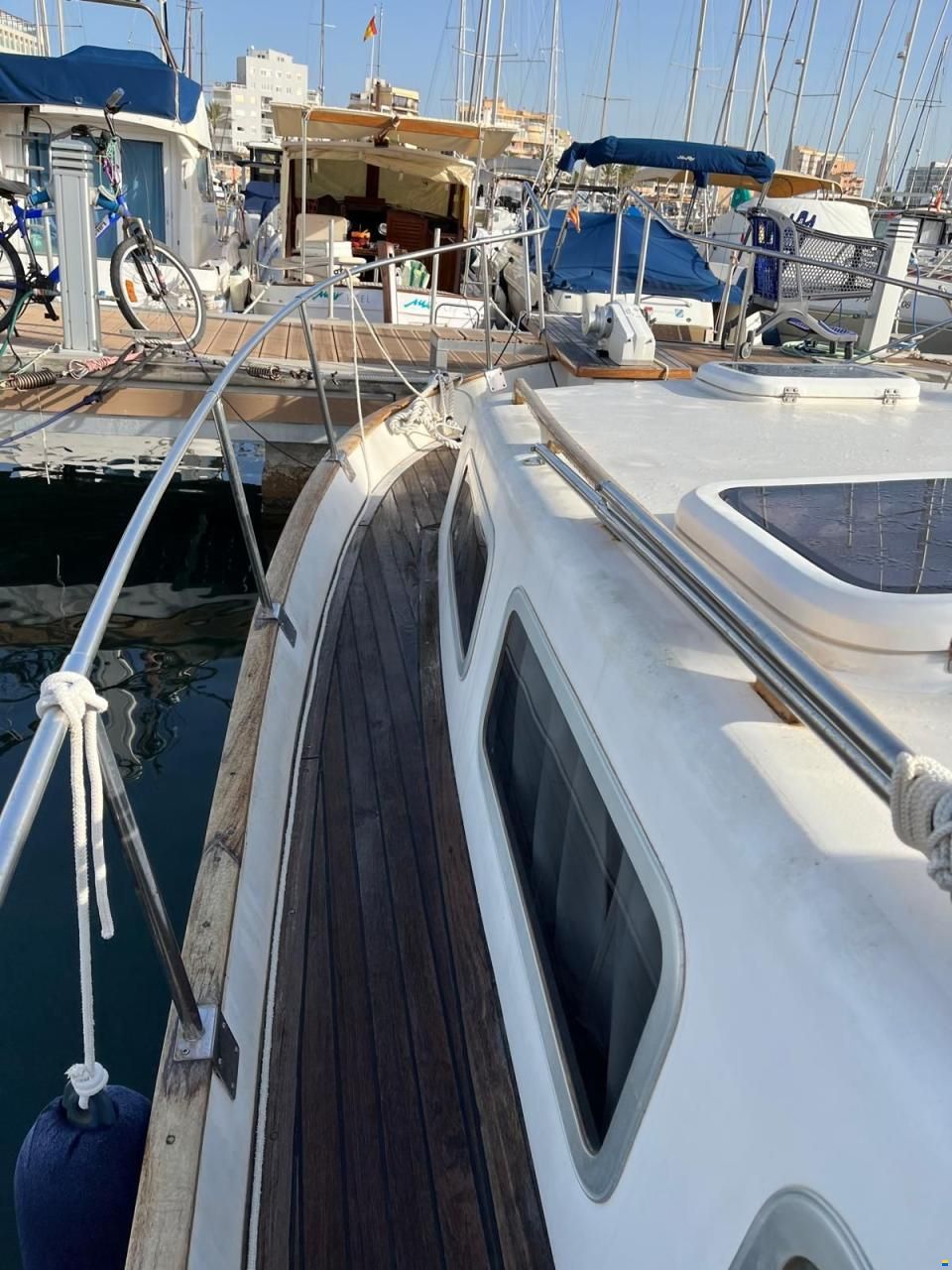 Majoni 45