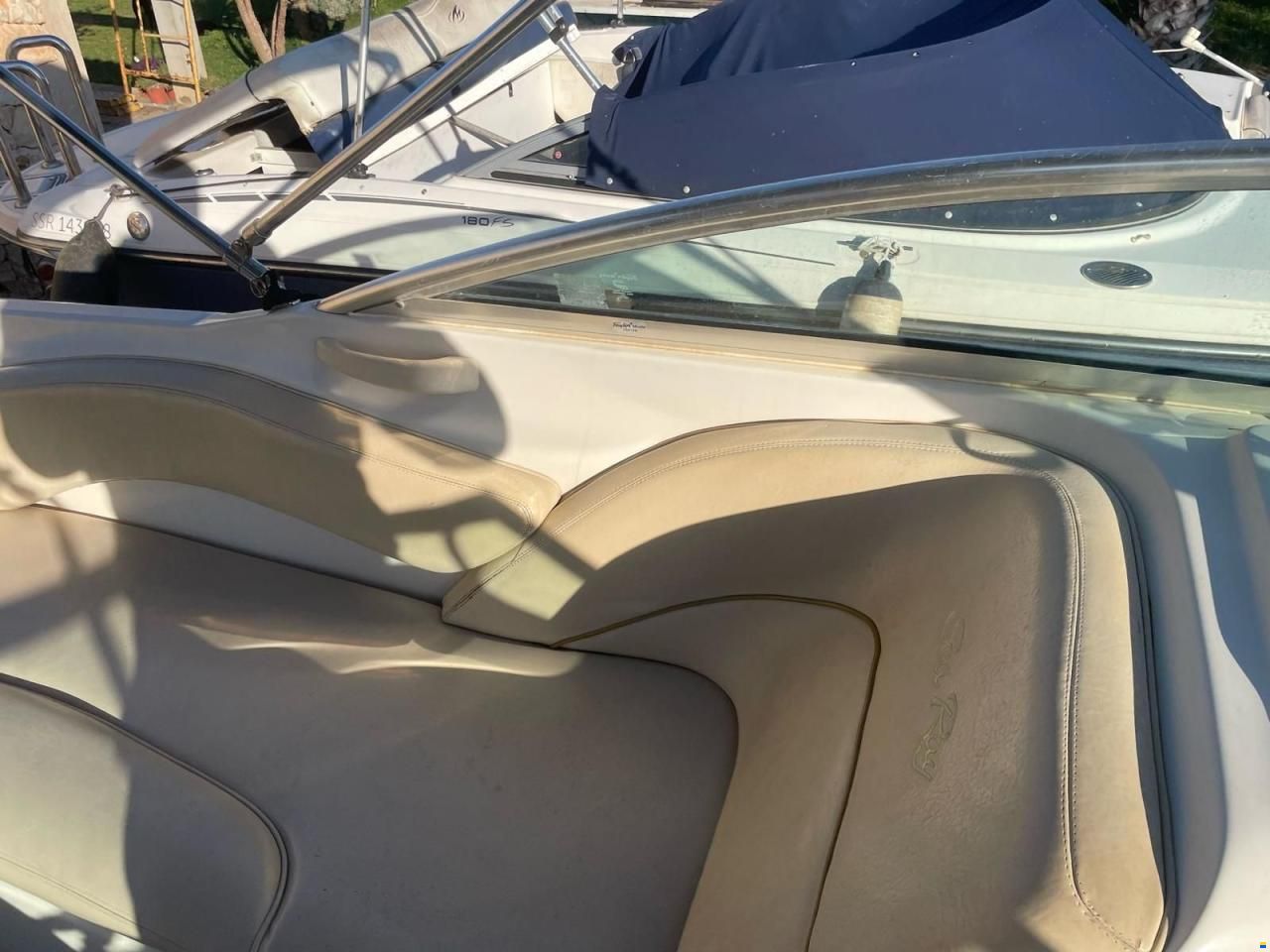 Sea Ray Sundeck 240