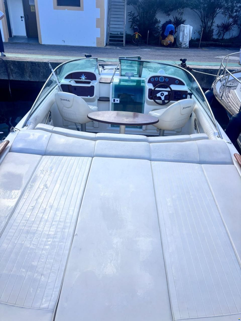 Jeanneau Runabout 755
