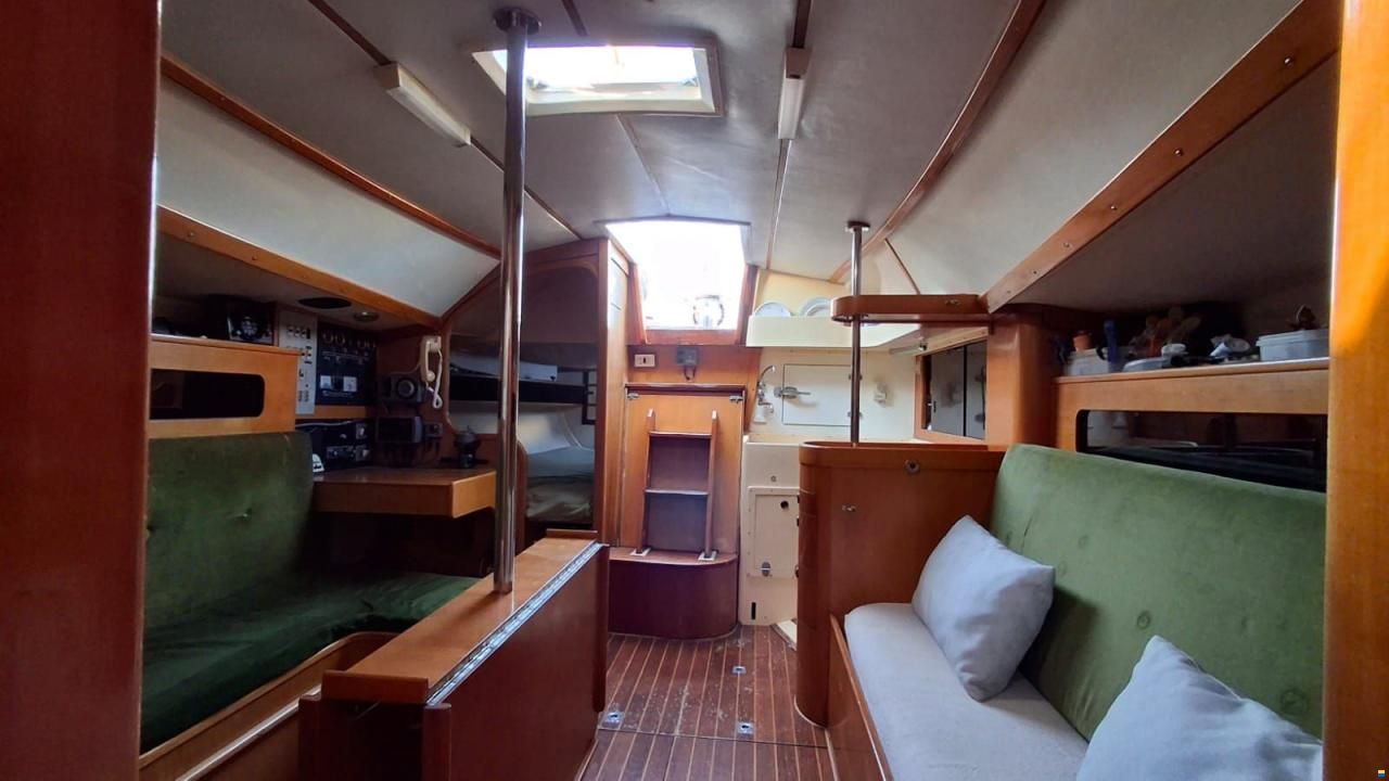 West Wind 35