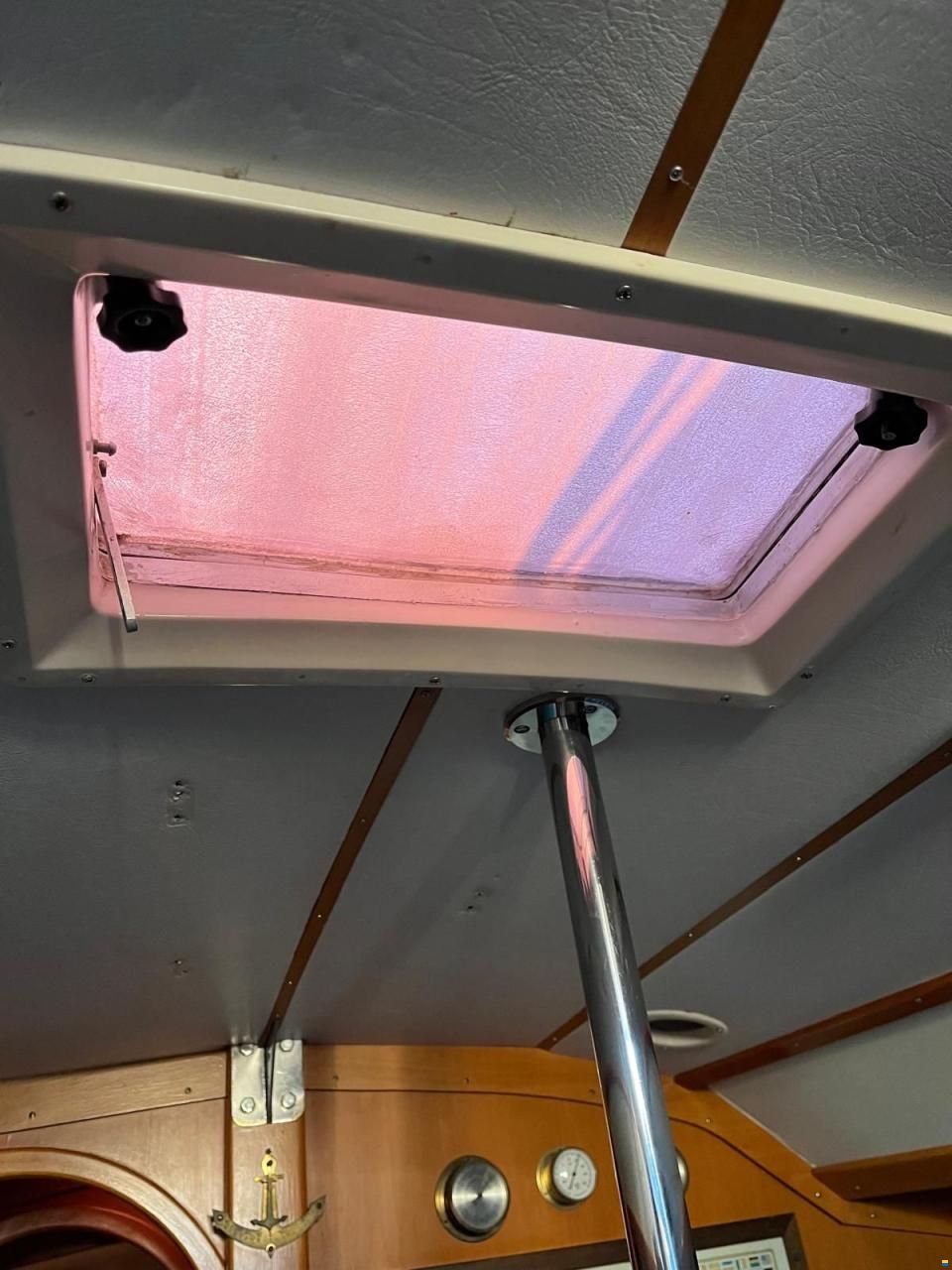 West Wind 35