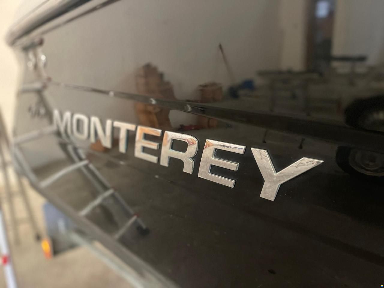 Monterey 264